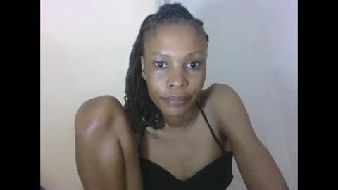 Snapshot of sweetpetite254 chatting on October 2025 01:28:01 AM ESTHER online show from October 2025 01:28:01 AM