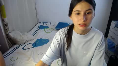 Caro  Lily online show from October 2025 04:32:01 AM