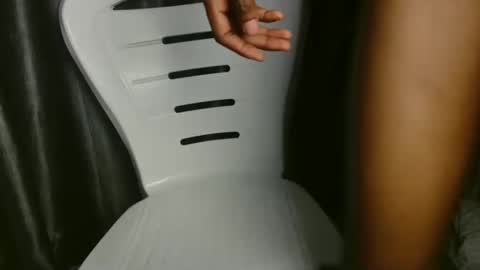 slim ivy online show from March 2026 09:02:02 AM