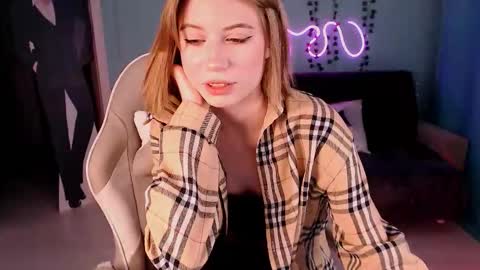 sweetrichal online show from September 2025 09:18:01 PM