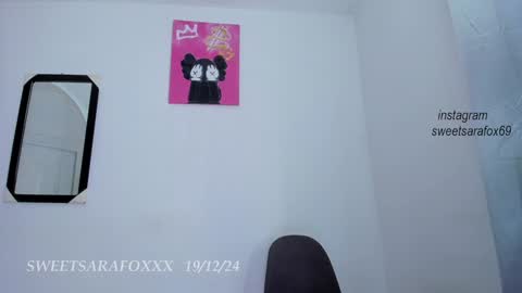 Snapshot of sweetsarafoxxx chatting on December 2024 03:10:02 PM Sara Sofia Libra online show from December 2024 03:10:02 PM