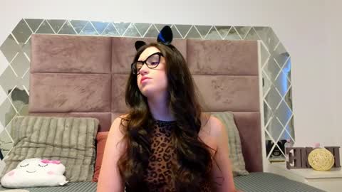 Snapshot of sweetscribe chatting on December 2024 06:44:02 AM SweetScribe online show from December 2024 06:44:02 AM