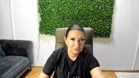 Snapshot of sweetsexangel chatting on July 2026 01:46:02 PM Goddess Allysse online show from July 2026 01:46:02 PM