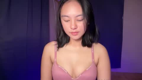 Snapshot of sweetsexyx_bella chatting on May 2026 11:24:02 PM sweetsexyx_bella online show from May 2026 11:24:02 PM