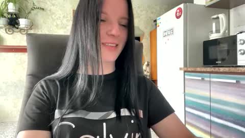 Sweet Shy online show from April 2026 01:26:01 PM