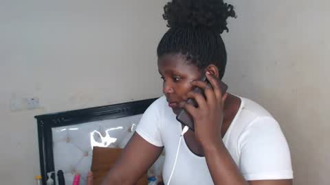 sweetslyvie online show from July 2026 09:23:01 AM