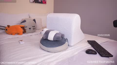 Sofia  online show from February 2026 05:04:01 AM