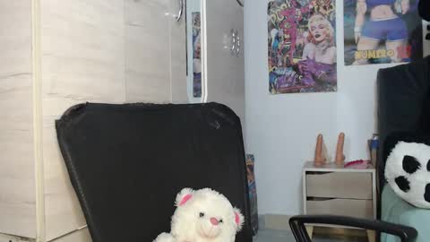 sweett_candy1 online show from November 2025 03:39:02 AM