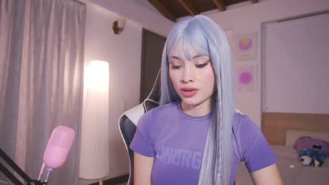 Cat independent model  online show from September 2025 01:16:02 AM