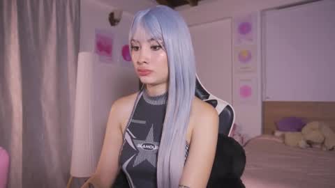 Snapshot of sweett_catt1 chatting on October 2025 01:17:02 AM Cat independent model online show from October 2025 01:17:02 AM