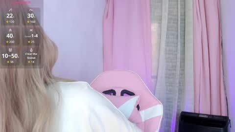 sweett_fire online show from June 2026 07:38:02 PM