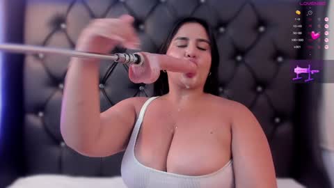 Snapshot of sweett_katty_ chatting on January 2025 10:37:01 PM 1430 - 22-00 online show from January 2025 10:37:01 PM