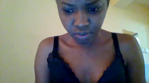 Snapshot of sweett_kimmie chatting on July 2026 09:29:01 AM sweett_kimmie online show from July 2026 09:29:01 AM