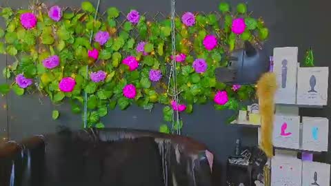 Snapshot of sweett_mollyy chatting on July 2026 06:20:01 PM Molly - INDEPENDENT MODEL online show from July 2026 06:20:01 PM