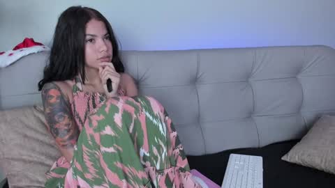    online show from December 2024 04:57:01 PM