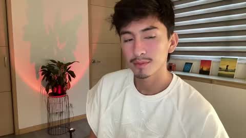 Snapshot of sweettaaron chatting on October 2025 06:32:02 PM Andy online show from October 2025 06:32:02 PM