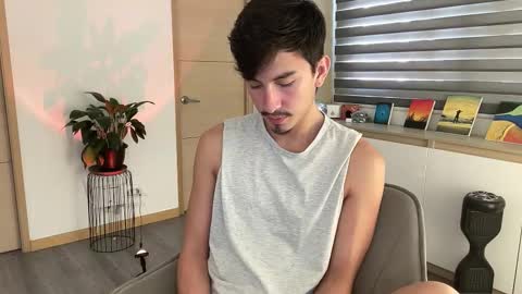 Snapshot of sweettaaron chatting on October 2025 06:09:01 PM Andy online show from October 2025 06:09:01 PM