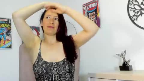 sweeteve online show from April 2026 10:49:02 AM