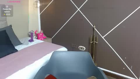 Scarlet online show from October 2025 11:52:01 AM