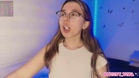 Snapshot of sweettvera_ chatting on October 2025 01:59:01 AM Veronica Independent Model online show from October 2025 01:59:01 AM