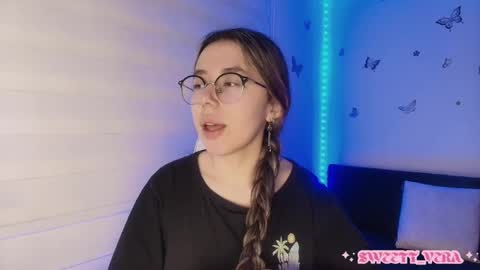 Snapshot of sweettvera_ chatting on October 2025 10:01:01 AM Veronica Independent Model online show from October 2025 10:01:01 AM