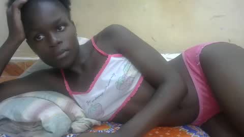 sweetvallerie online show from February 2025 01:32:01 PM