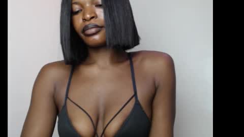 sweetxxboobsx online show from October 2025 08:28:02 PM