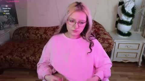 Hot Candy online show from December 2025 11:17:01 AM