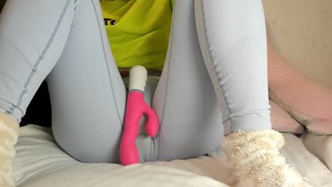 Mia online show from January 2025 11:24:01 PM