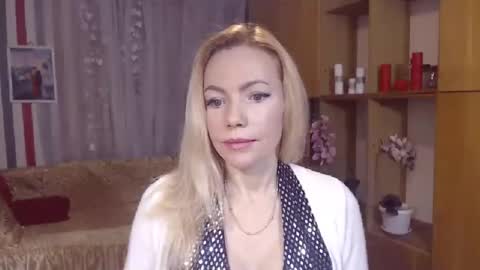 Snapshot of sweety_friend chatting on February 2025 08:19:01 PM Sweety friend online show from February 2025 08:19:01 PM