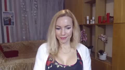 Snapshot of sweety_friend chatting on February 2025 10:01:01 PM Sweety friend online show from February 2025 10:01:01 PM