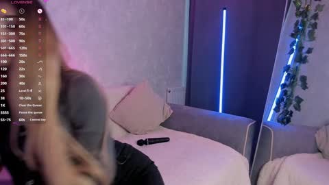 Isabella online show from December 2024 10:23:02 AM