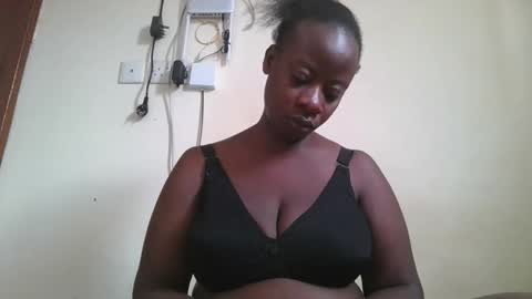 Snapshot of sweetyass25 chatting on September 2025 06:23:02 AM sweetyass25 online show from September 2025 06:23:02 AM