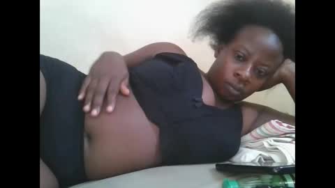 Snapshot of sweetyass25 chatting on September 2025 07:43:01 AM sweetyass25 online show from September 2025 07:43:01 AM