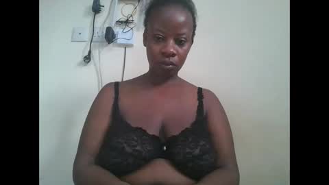 Snapshot of sweetyass25 chatting on September 2025 04:28:02 AM sweetyass25 online show from September 2025 04:28:02 AM