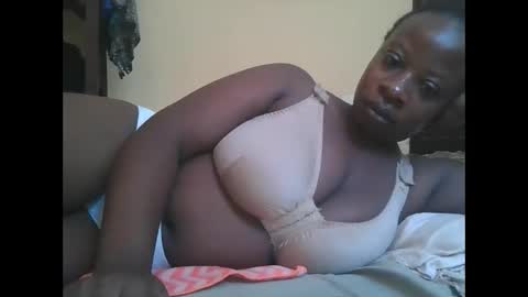 Snapshot of sweetyass25 chatting on October 2025 05:28:01 AM sweetyass25 online show from October 2025 05:28:01 AM