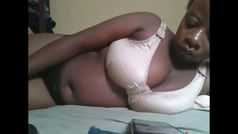 Snapshot of sweetyass25 chatting on October 2025 06:57:02 AM sweetyass25 online show from October 2025 06:57:02 AM