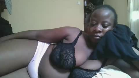 sweetyass25 online show from November 2025 06:46:02 AM