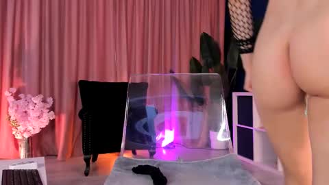 Leya online show from October 2025 06:03:02 AM