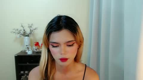 Snapshot of sweetytrannygirlxx chatting on January 2025 04:05:01 AM Megan online show from January 2025 04:05:01 AM