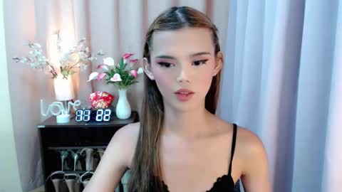 Snapshot of sweetytrannygirlxx chatting on September 2025 03:21:01 AM Megan online show from September 2025 03:21:01 AM