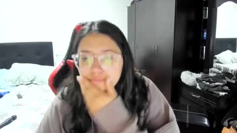 sweetyypeach online show from December 2024 10:51:01 PM