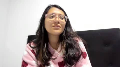 sweetyypeach online show from December 2024 04:45:02 AM