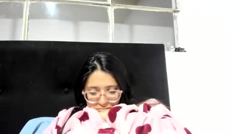 sweetyypeach online show from January 2025 05:54:01 AM