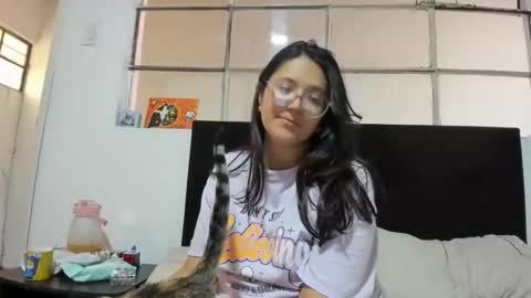sweetyypeach online show from January 2025 09:08:02 PM