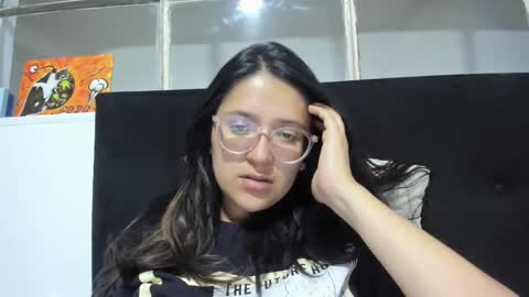 sweetyypeach online show from January 2025 11:27:02 PM