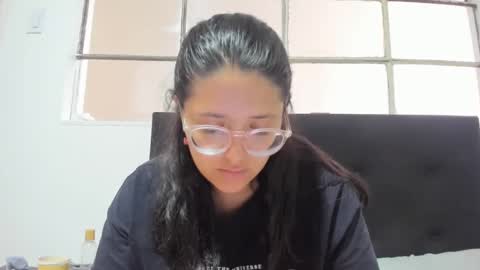 sweetyypeach online show from January 2025 03:55:02 PM