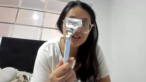 sweetyypeach online show from February 2025 07:08:02 PM