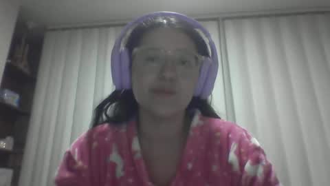 sweetyypeach online show from March 2025 03:08:01 AM