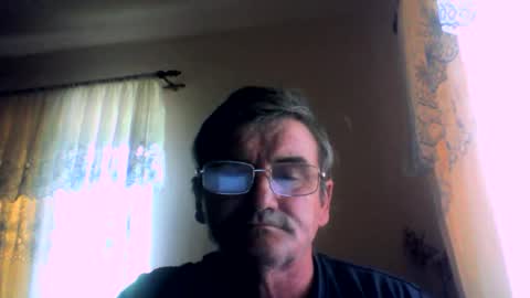 Snapshot of swergiu333 chatting on May 2026 09:25:01 AM Raymond online show from May 2026 09:25:01 AM